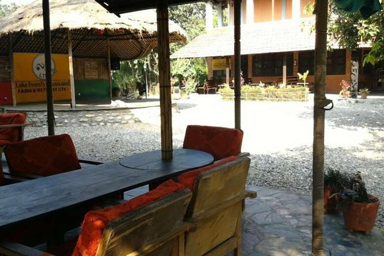 Hotel Lake Twenty Thousand Farm And Retreat