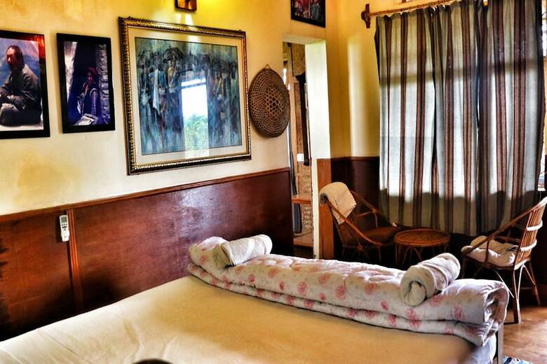 Hotel Lake Twenty Thousand Farm And Retreat