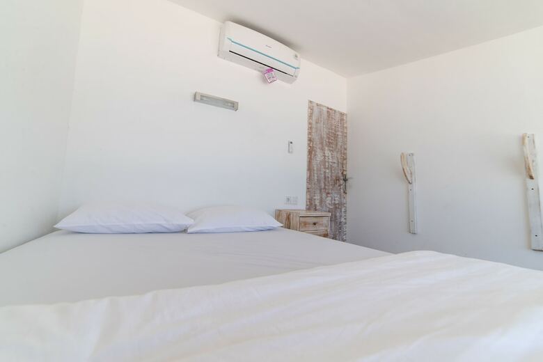 Hotel Jimbaran Balangan Beachfront Rooms