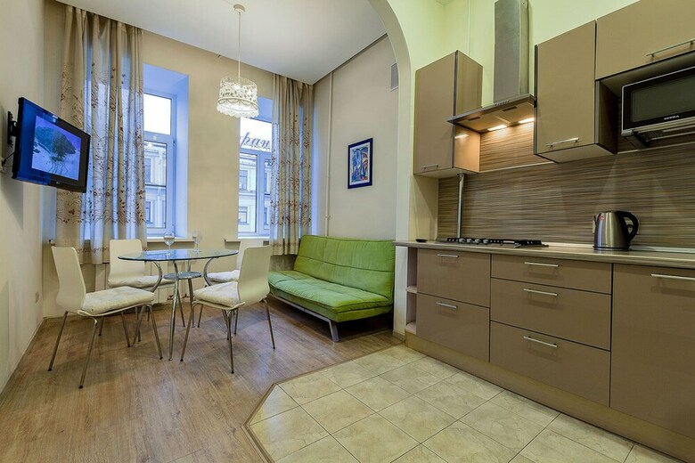 Friends Apartment On Marata