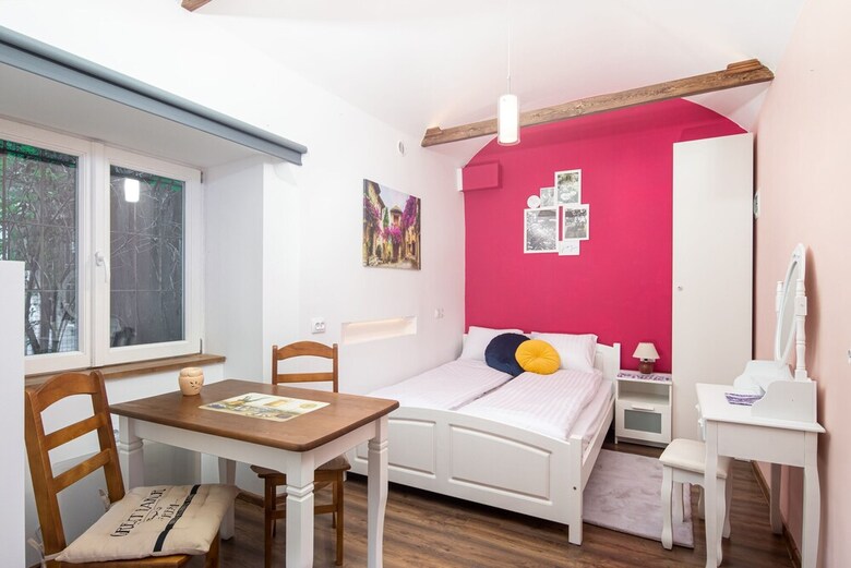 Apartamentos Rentplanet - Studio Wielopole 10