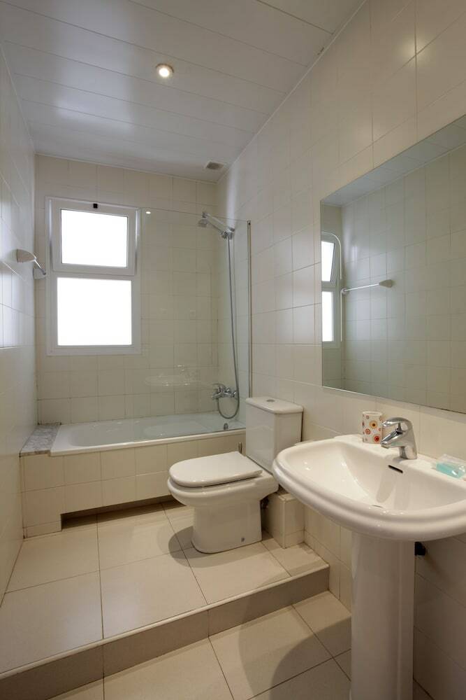 Fisa Rentals Aribau Apartments