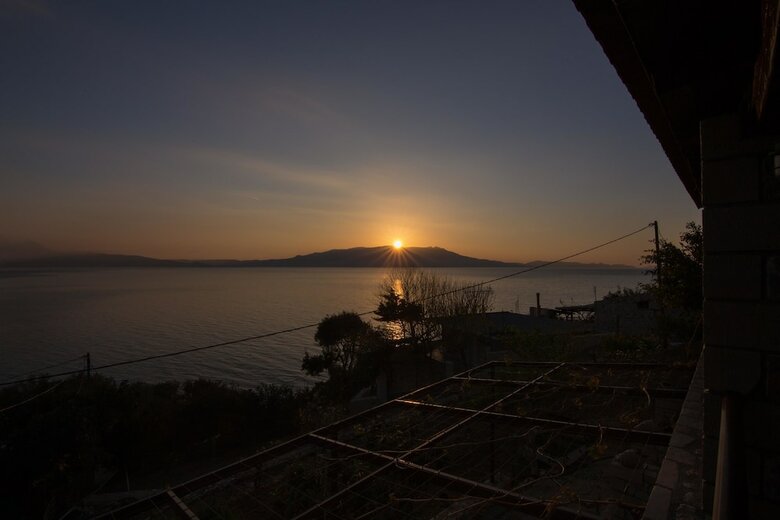 Villa Sunset Traditional House