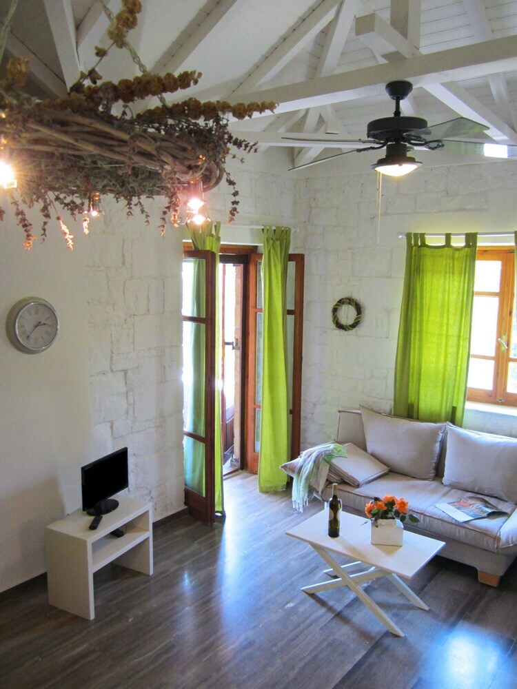 Apartamentos Maniatiko Village