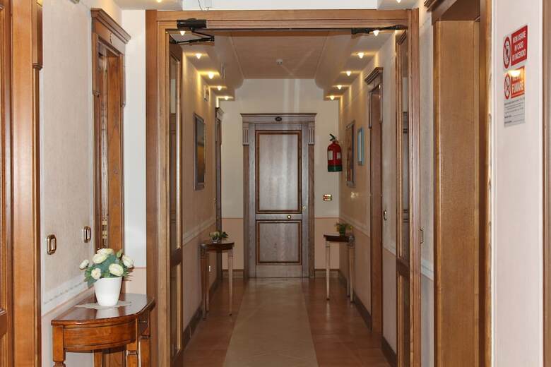 Lola Piccolo Hotel