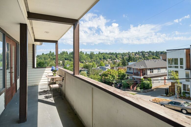 Seattle Vacation Home: Thomas Lodge New York