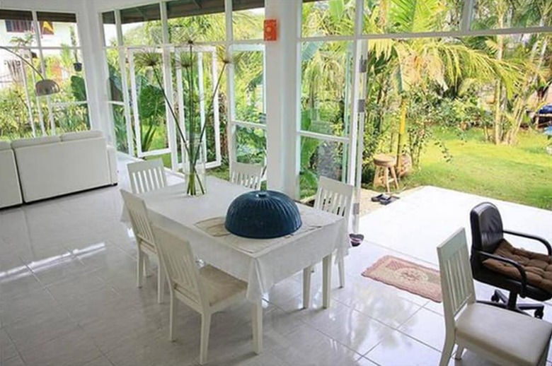 Hotel Franjipani Home