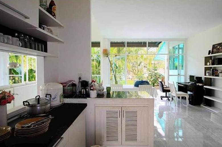 Hotel Franjipani Home
