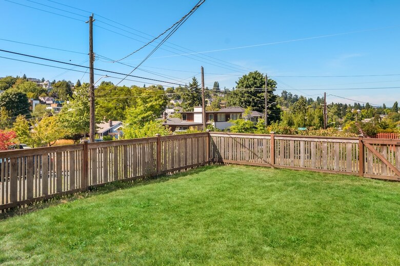 Seattle Vacation Home: The Autobahn