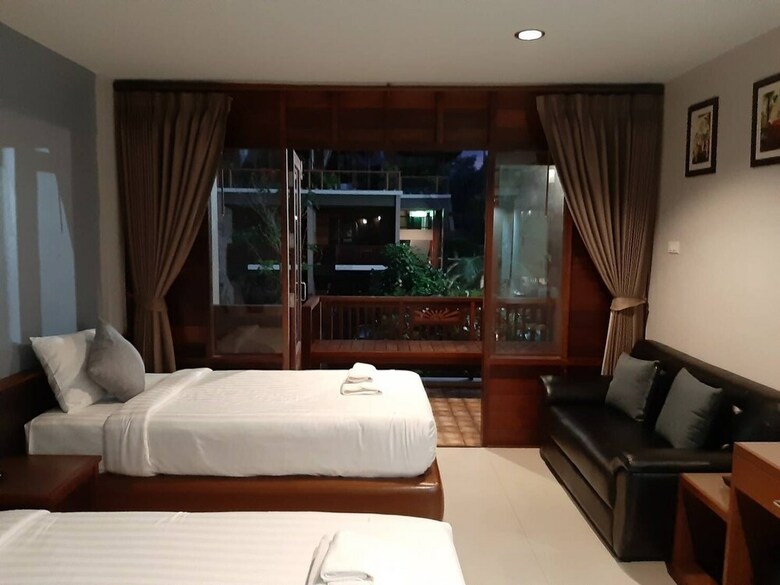Hotel Khanom Cabana Beach Resort