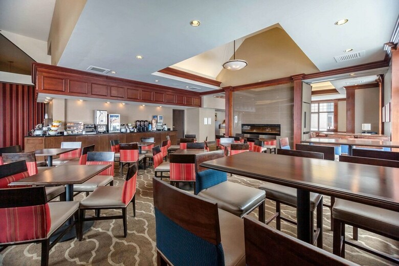 Hotel Comfort Suites