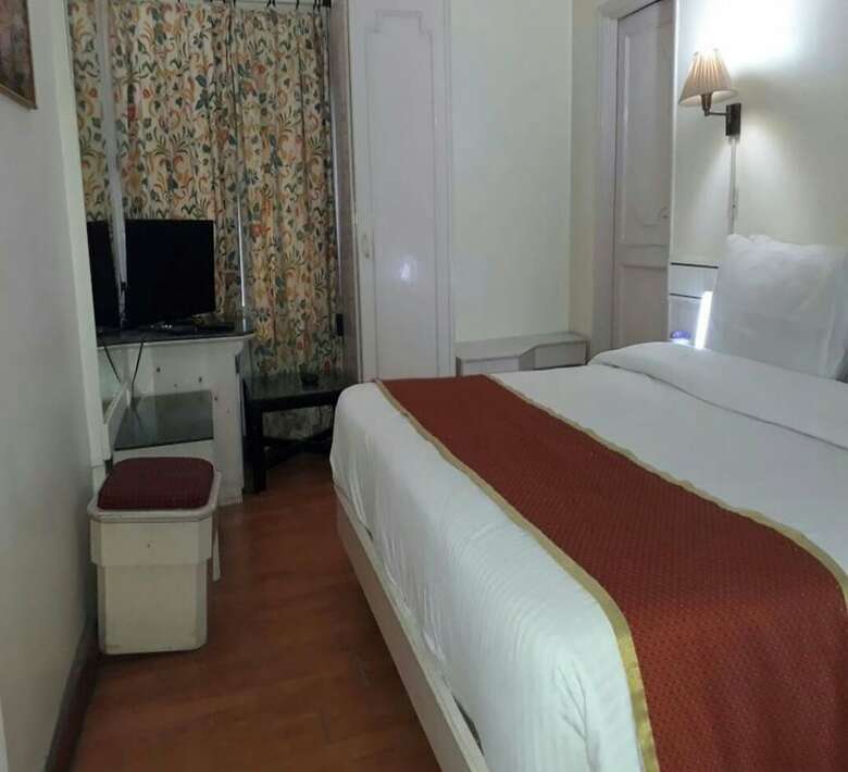 Hotel Crown Ahmedabad