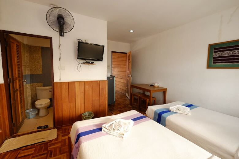 Hotel The Good View Guesthouse
