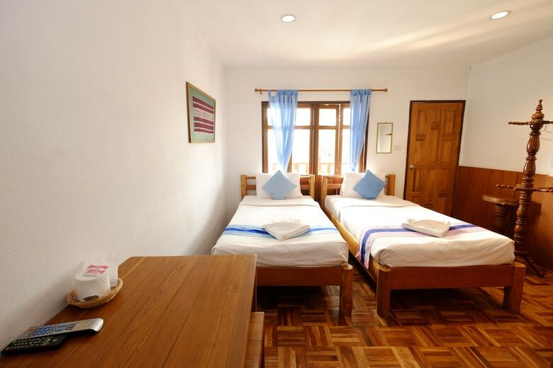 Hotel The Good View Guesthouse