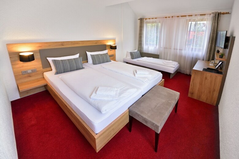 Vicos Hotel Und Restaurant