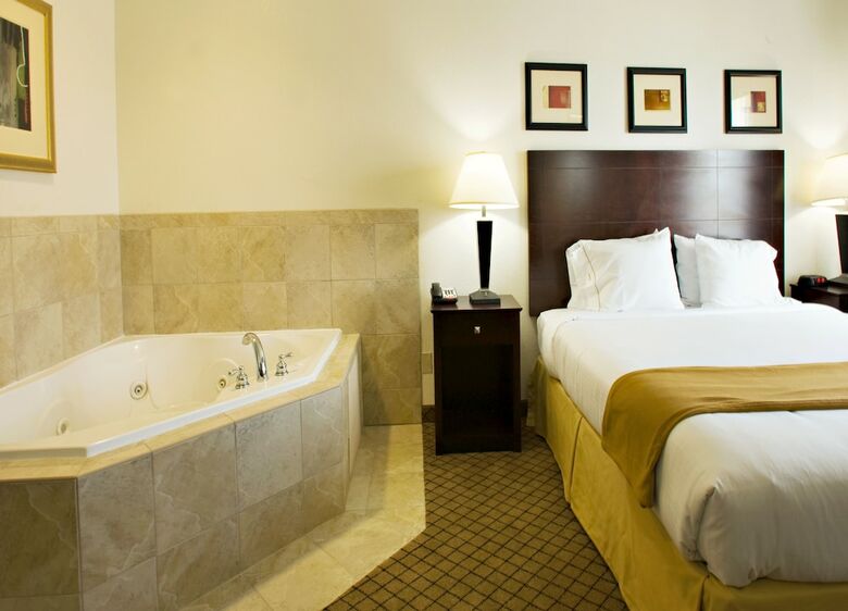 Hotel Holiday Inn Express & Suites Childress