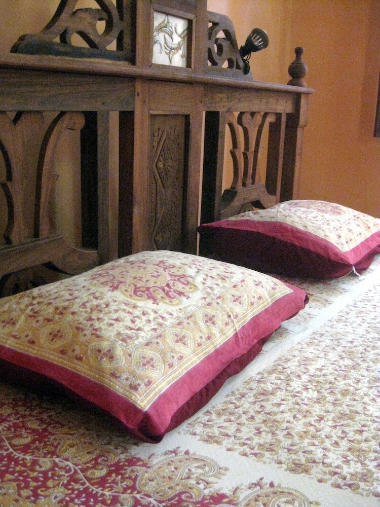 Hotel Casa Umoja Guesthouse