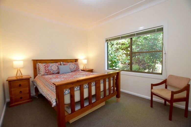 Raspberry Terrace Of Leura
