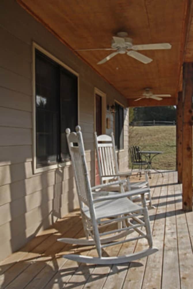 Autumn Ridge Cottages