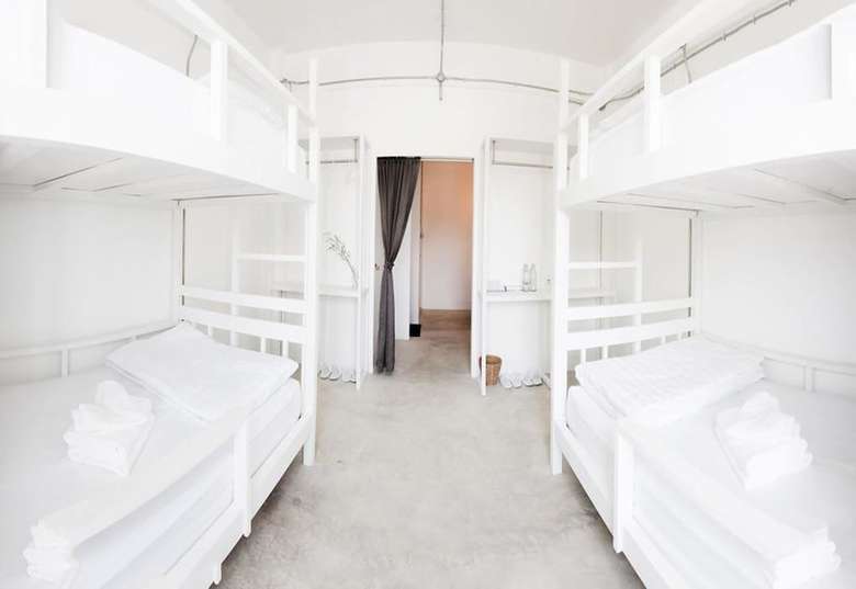 Hotel Flat White Cafe X Poshtel
