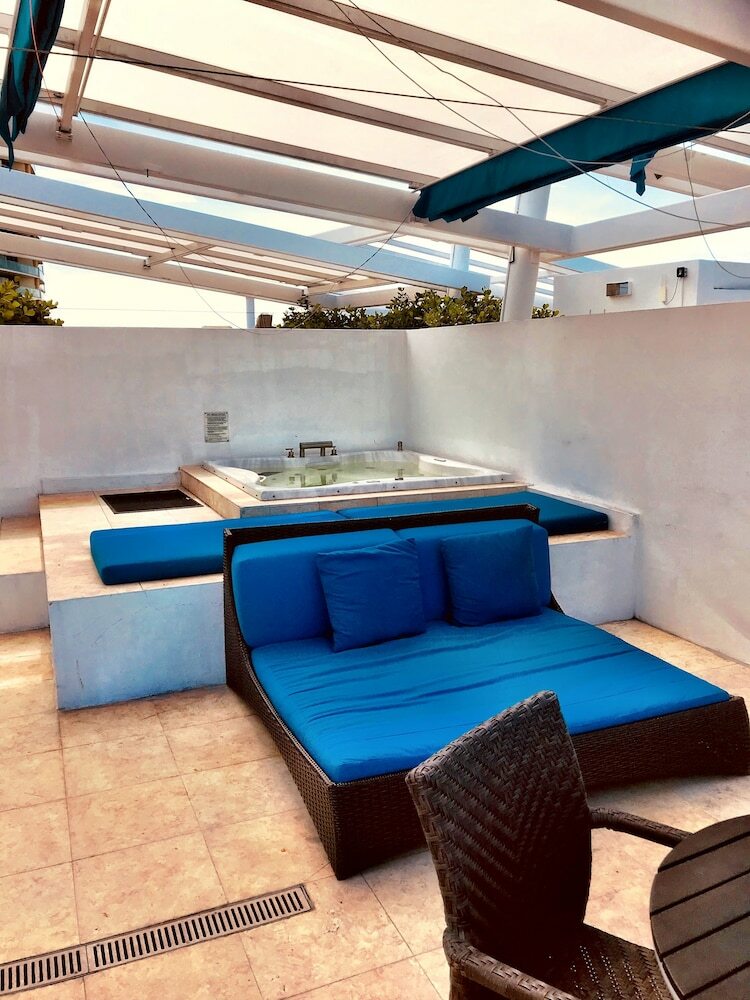 de Soleil Hotel On Ocean Drive