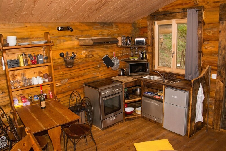 Les Cabanes Du Sal�ve
