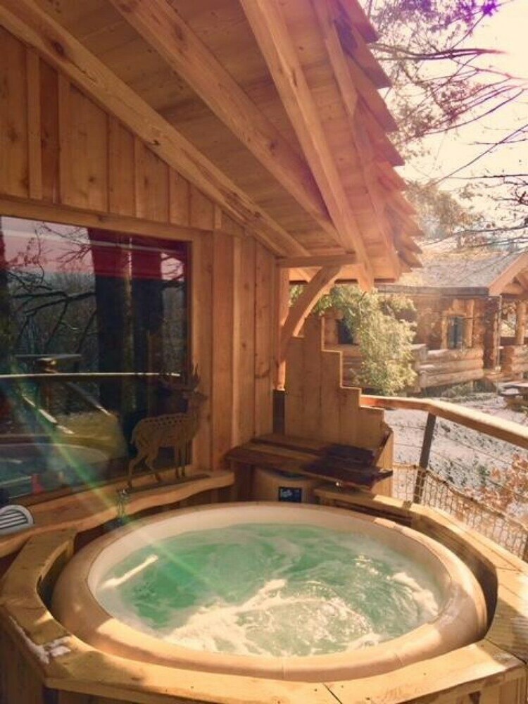 Les Cabanes Du Sal�ve