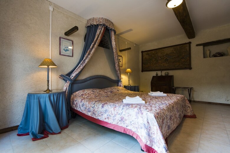 Hotel La Fr�geoli�re