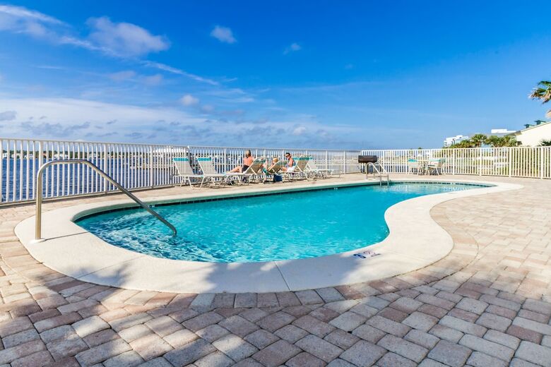 Lagoon Tower By Luxury Gulf Rentals