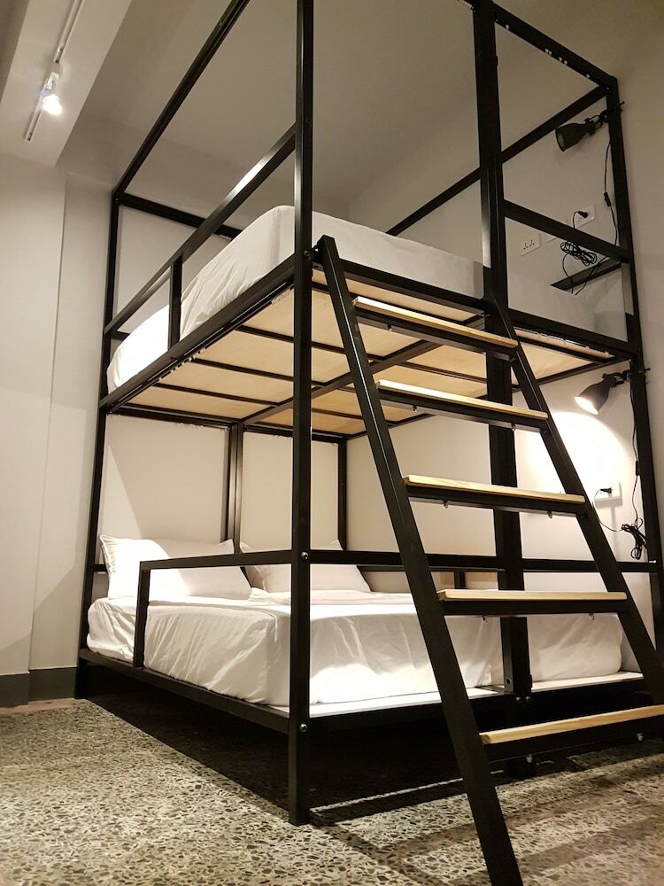 Hostal World Inn