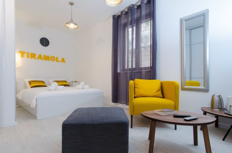 Hotel Guest House Tiramola
