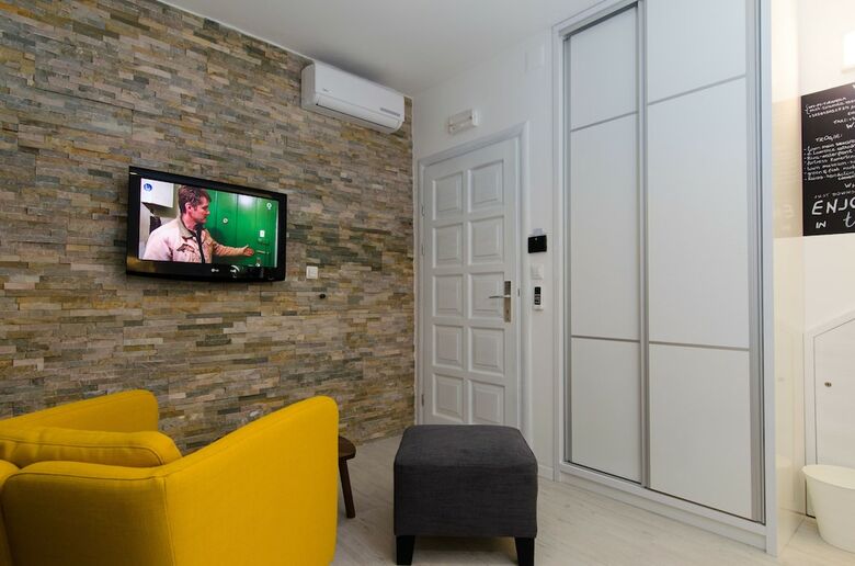 Hotel Guest House Tiramola