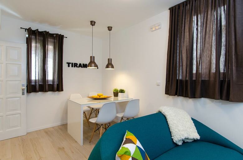 Hotel Guest House Tiramola