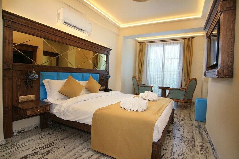 Reis Royal Hotel