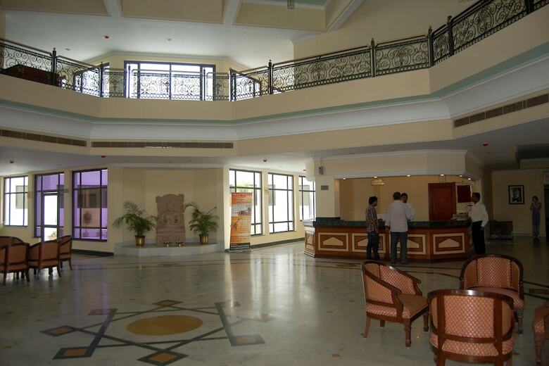 Hotel The Royal Residency