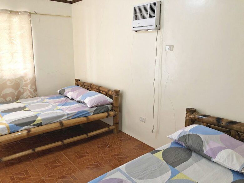 Hotel R & S Rest Place Resort
