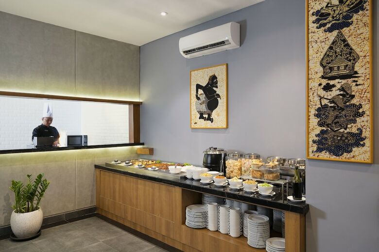 Batiqa Hotel Darmo - Surabaya
