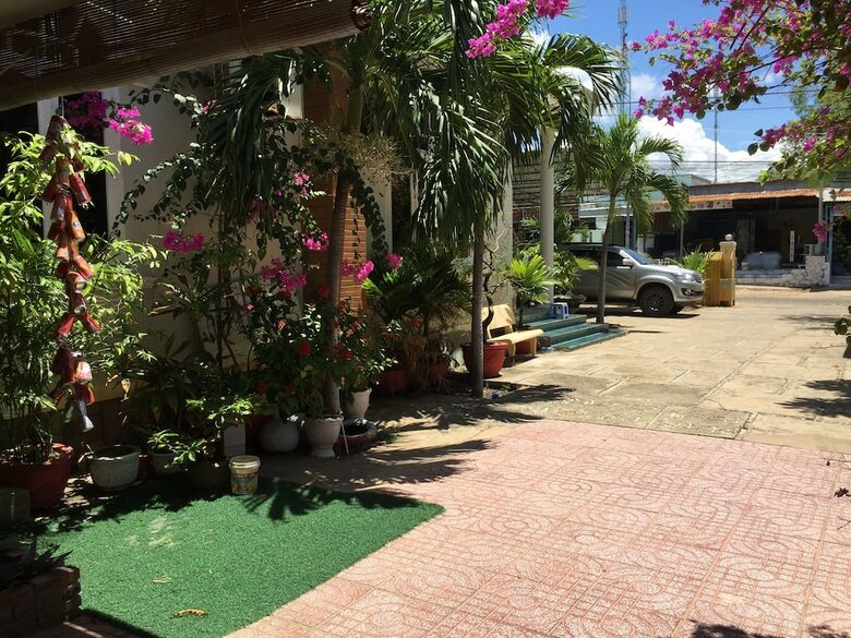 Hotel Nhat Quang Family Beach