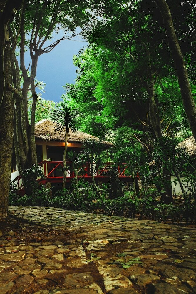 Bed & Breakfast Coconut Beach Resort