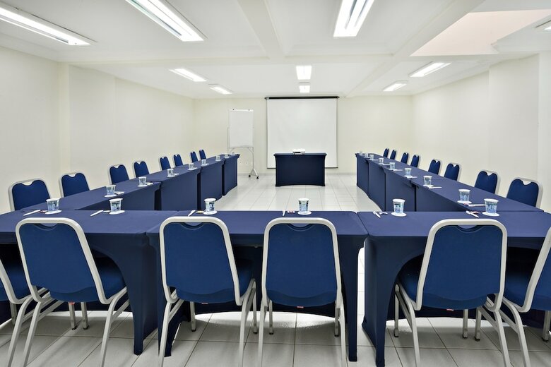 Hotel Plaza Inn Flat Araxa