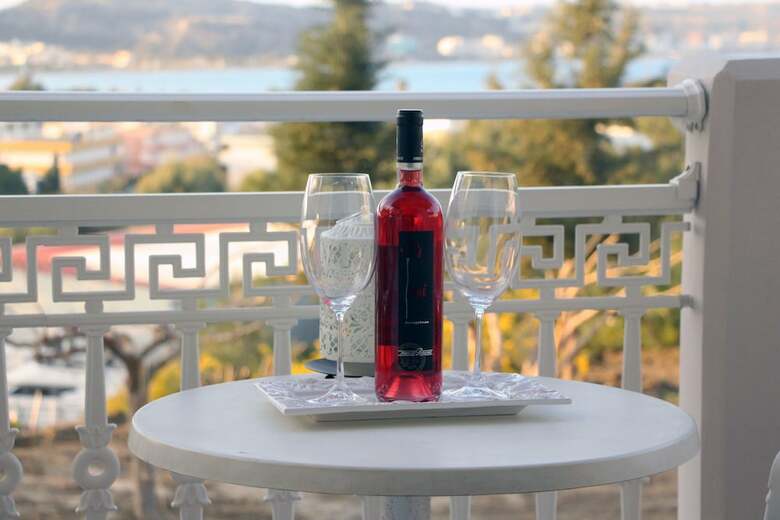 Aparthotel Miva Sea View