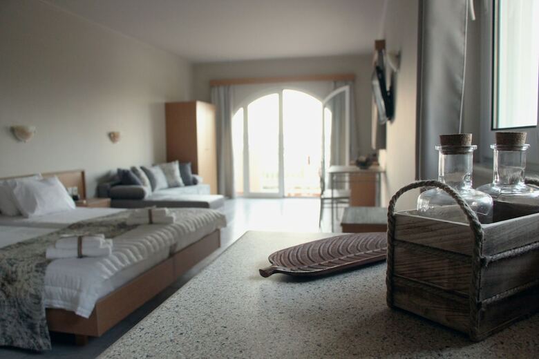 Aparthotel Miva Sea View