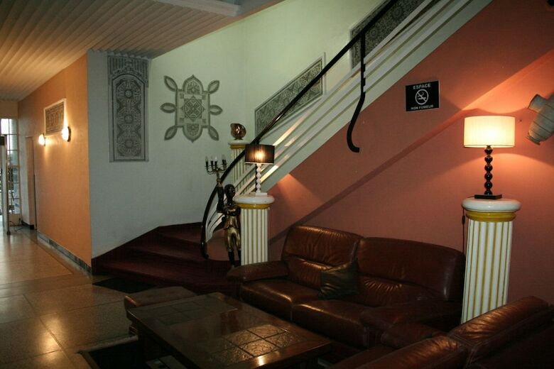 Hotel Ambassy H�tel
