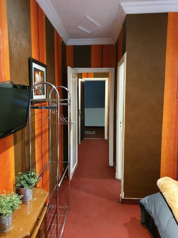 Hotel Ambassy H�tel