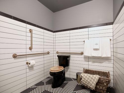 The Wheelhouse Hotel