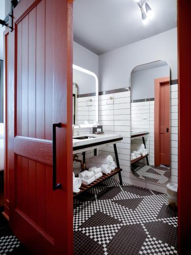 The Wheelhouse Hotel