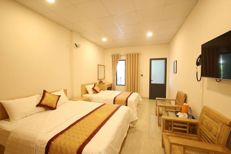 Hotel Ninety Nine Center