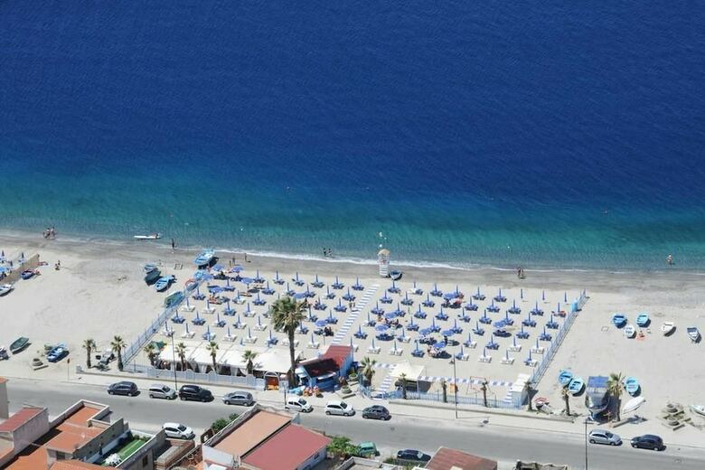 Apartment On The Strait Of Messina