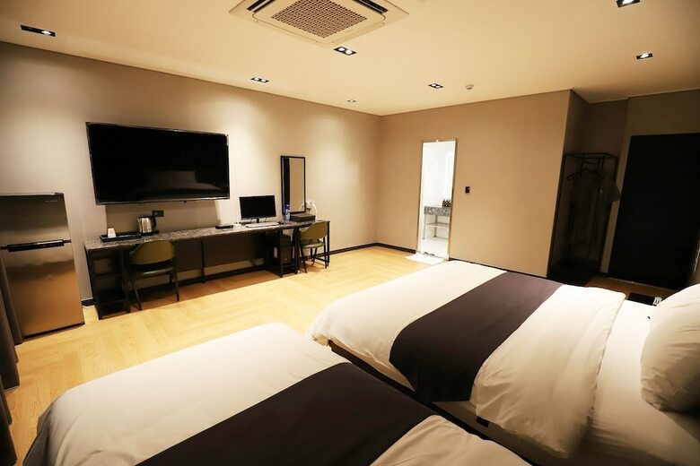 Dongducheon Hotel The Gray