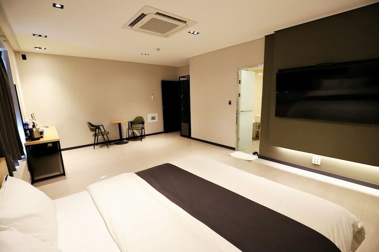 Dongducheon Hotel The Gray